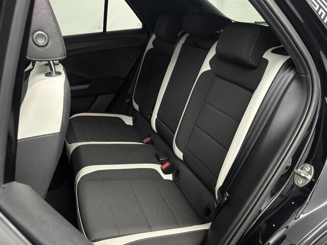 Volkswagen T-Roc 1.5 TSI 150pk Sport | Black Style | Panoramadak | Winter Pakket |
