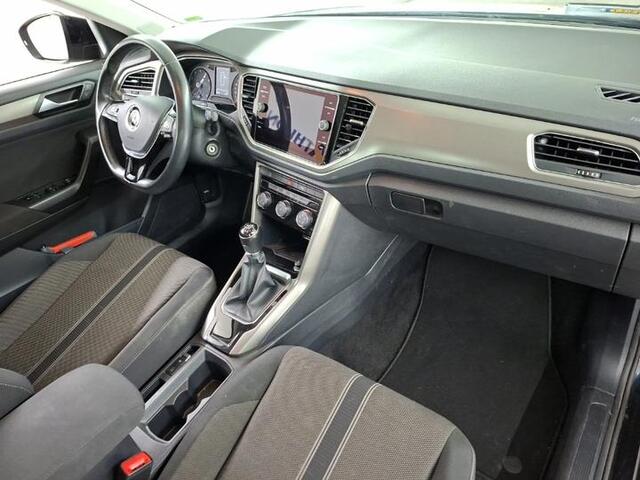 Volkswagen T-Roc 1.5 TSI STYLE BUSINESS I ADAPTIVE CRUISE CONTROL I ELEKTRONISCHE ACHTERKLEP I NAVIGATIESYSTEEM