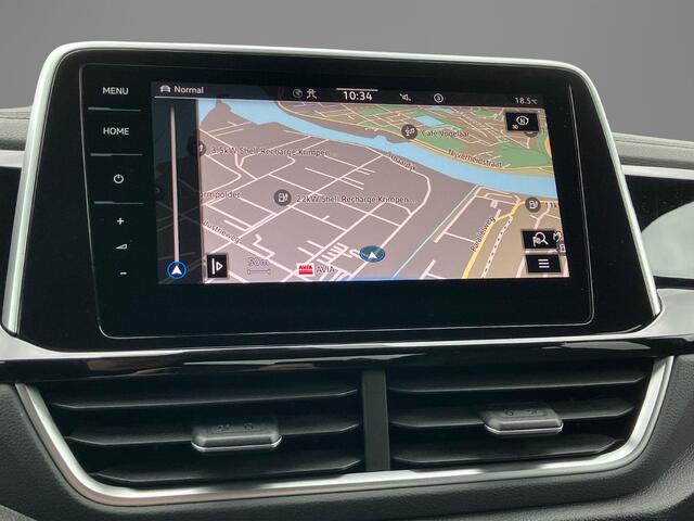 Volkswagen T-Roc 1.5TSI/150PK R-Line Business+ · Panoramadak · Trekhaak · Camera · Apple/Android Car Play · Navigatie · Stoelverwarming · Garantie t/m 09-10-2027 of 100000km.