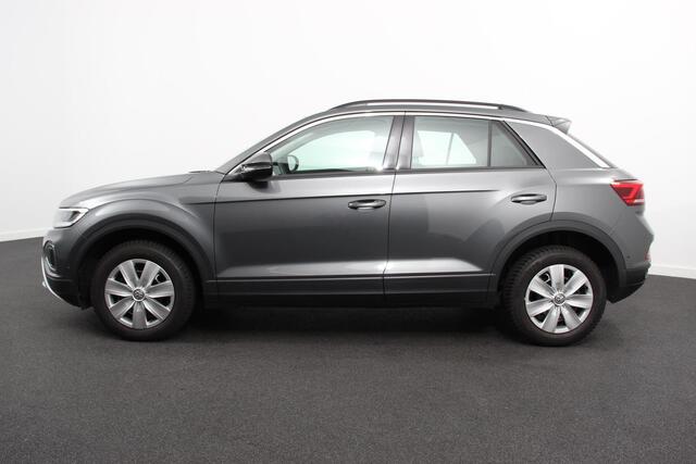 Volkswagen T-Roc 1.5 TSI DSG Life Navigatie Apple Carplay/Android Auto Parkeersensoren Camera Adaptive Cruise Control Virtual Cockpit Stuur- en stoelverwarming