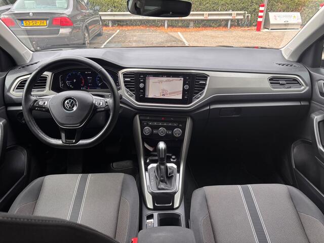 Volkswagen T-Roc 1.5 TSI Sport,Navi,Camera,Trekhaak,1 jaar Bovag garantie