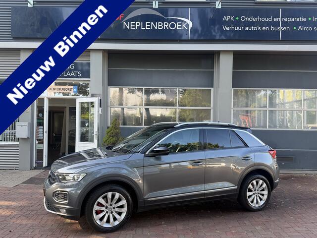 Volkswagen T-Roc 1.5 TSI Sport Business R Automaat,navi,Trekhaak,Stoelverwarming,18Inch Bj 2019 Hoge Zit 150 pk