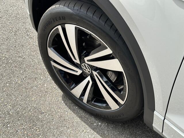 Volkswagen T-Roc 1.5 TSI 150pk DSG R-Line | Trekhaak | Camera | Keyless | Elek. Achterklep | Dode hoek | Rijklaar incl. 1 jaar Bovag garantie
