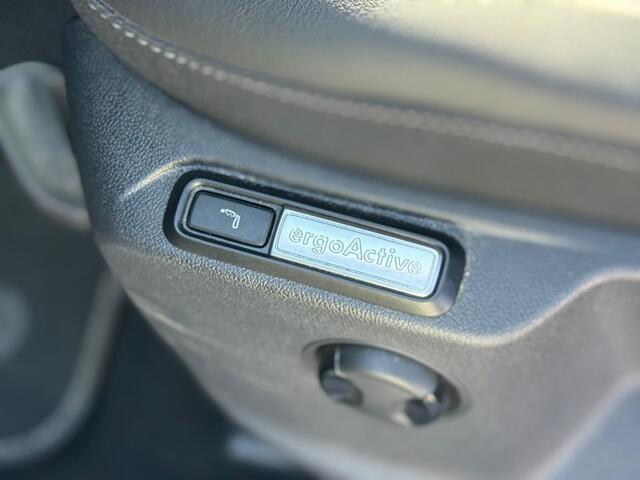 Volkswagen T-Roc 1.5TSI 150pk DSG R-Line Black Style | ACC | Camera