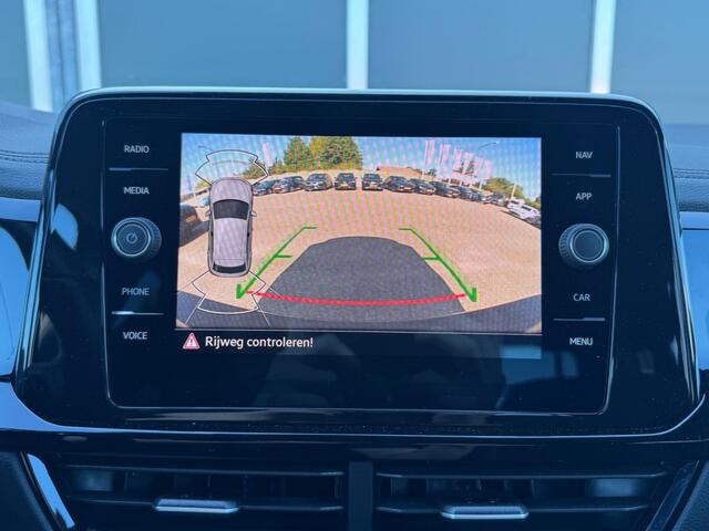 Volkswagen T-Roc 1.5TSI 150pk DSG R-Line Black Style | ACC | Camera