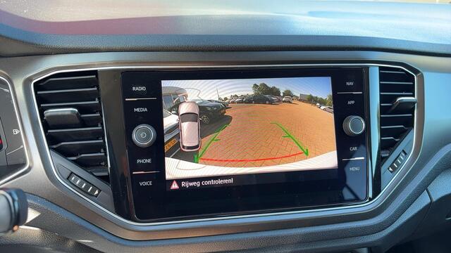 Volkswagen T-Roc 1.0 TSI Style TREKHAAK / CAMERA / VIRTUAL / STOELVERW / CARPLAY / NAVI / CLIMA / PDC / BLUETOOTH / ACC / NL-AUTO