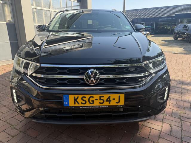 Volkswagen T-Roc 1.5 TSI R-Line Edition Edition | IQ Light | Trekhaak | Camera | ACC | Ergo-active 2025 km 29.000 Nap