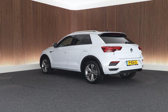 Volkswagen T-Roc 1.5 TSI 150pk DSG R-Line Sport Camera Keyless Stoelverwarming Navigatie Virtual Cockpit LED