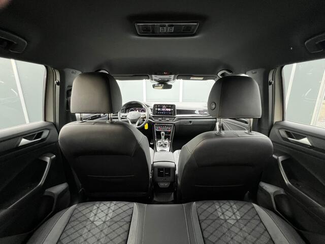 Volkswagen T-Roc 1.5TSI 150pk DSG R-Line Black Style | ACC | Camera | IQ LED