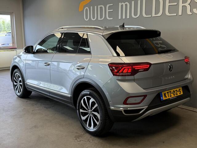 Volkswagen T-Roc 1.5 TSI Style | Adaptive cruise | IQ light | Massage | Digidash | Achteruitrijcamera | Clima | Stoelverwarming |
