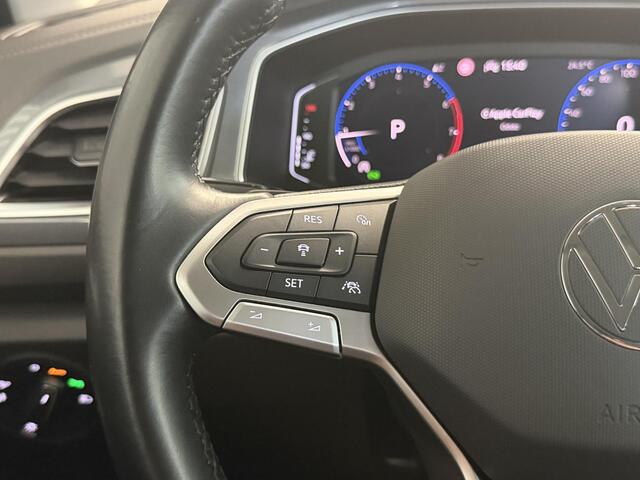 Volkswagen T-Roc 1.5 TSI Style | Adaptive cruise | IQ light | Massage | Digidash | Achteruitrijcamera | Clima | Stoelverwarming |