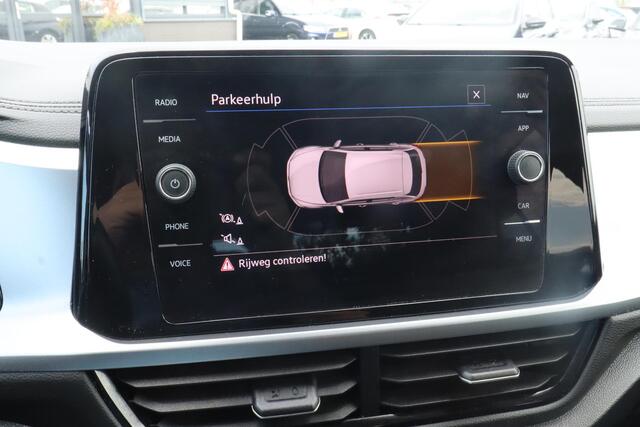 Volkswagen T-Roc 1.0 TSI Life | NL auto | Cruise control adaptief | Apple Carplay/Android Auto | Parkeer assistent