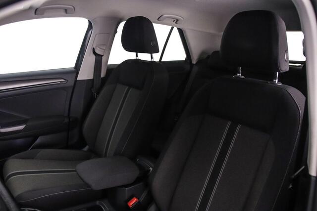 Volkswagen T-Roc Style 1.5 TSI 150pk DSG Automaat Adaptive cruise control, Navigatie, Achteruitrijcamera, LED koplampen, Stoelverwarming, Parkeersensoren