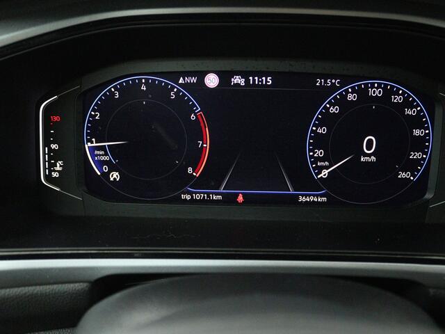 Volkswagen T-Roc 1.0 TSI Life Business | Trekhaak | Stoelverwarming | Camera | Dodehoekdetectie | Digtial Cockpit | €750-inruilpremie