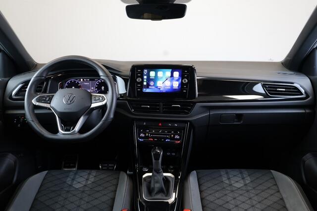 Volkswagen T-Roc 1.5 TSI R-Line Black Edition - Schuif/kanteldak - Trekhaak - 19 Inch