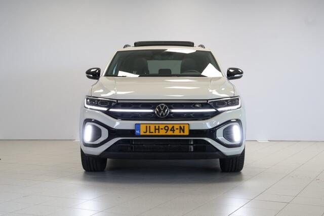 Volkswagen T-Roc 1.5 TSI R-Line Black Edition - Schuif/kanteldak - Trekhaak - 19 Inch