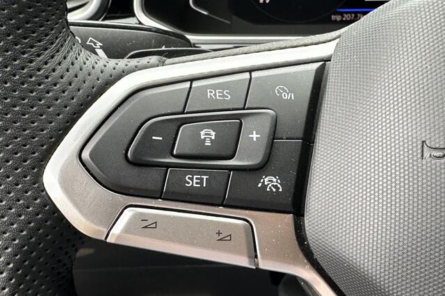 Volkswagen T-Roc 1.5 TSI R-Line Edition 3x R-line Automaat