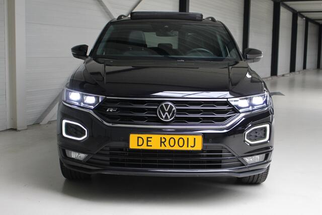 Volkswagen T-Roc 1.5 TSI Sport R-Line DSG Panoramadak | El. Achterklep | Beats Audio | Suzuka 19" Zwart