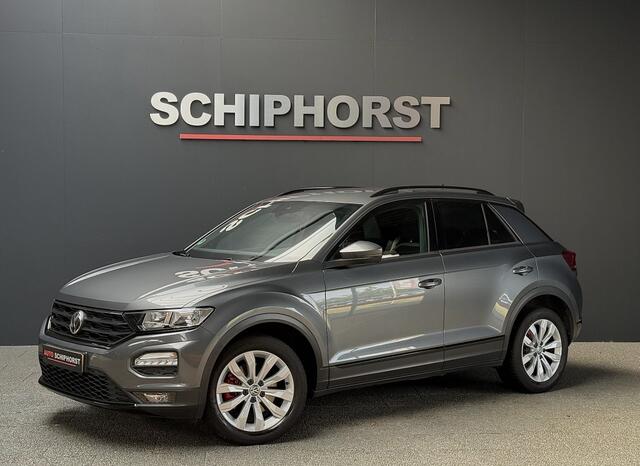 Volkswagen T-Roc 1.5 Tsi DSg Sport/navi/18inch/zwarte hemel/stoelverwarming/black optic