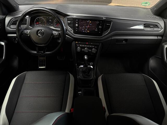 Volkswagen T-Roc 1.5 Tsi DSg Sport/navi/18inch/zwarte hemel/stoelverwarming/black optic