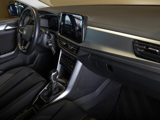 Volkswagen T-Roc 1.5 TSI Style 150pk / Stoelverwarming / Achteruitrijcamera / Stuurwielverwarming / Apple carplay /