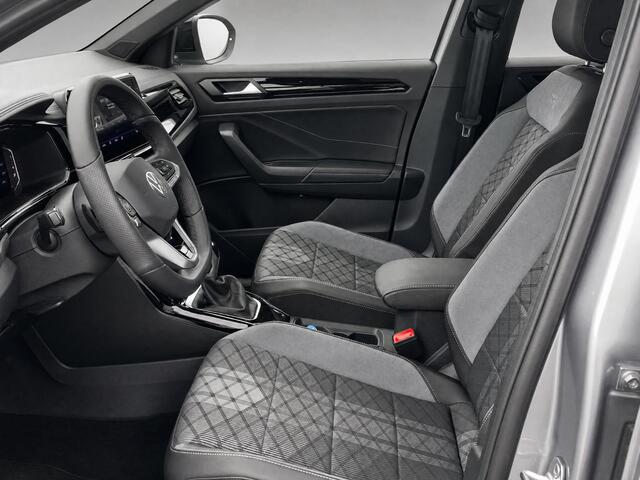 Volkswagen T-Roc 1.5eTsi/150PK DSG R-Line Black Style · Panoramadak · Camera + Parkeersensoren · Apple/Android Car Play · Garantie t/m 18-06-2027
