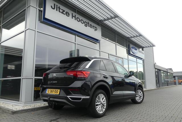 Volkswagen T-Roc 1.0 TSI Style TREKHAAK, ADAPT. CRUISE, CLIMA, NAVI, PDC V&A, APPLE CARPLAY/ANDROID AUTO, 123.953KM