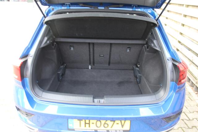 Volkswagen T-Roc 1.5 TSI Sport / Navi / Climate / Stoelverwarming / R Line