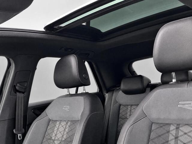 Volkswagen T-Roc 1.5TSI/150PK R-Line Black Style DSG · Panoramadak · Apple/Android Car Play· Camera + Parkeersensoren · Stoelverwarming · 19'' Velgen · Garantie t/m 07-07-2027