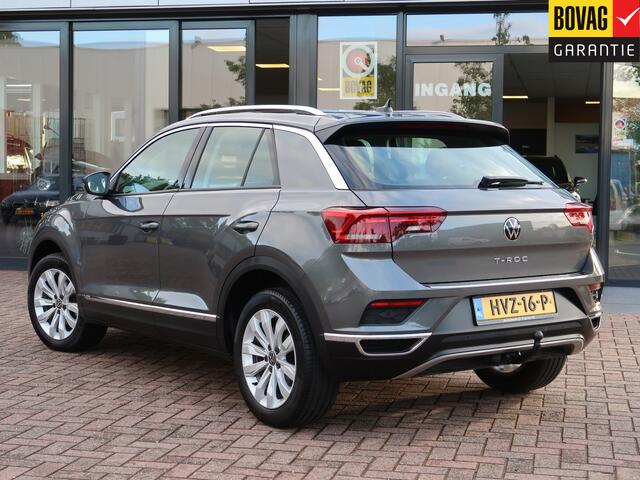 Volkswagen T-Roc 1.5 TSI Sport | Camera | Trekhaak | Stoel-Stuur verwarming |