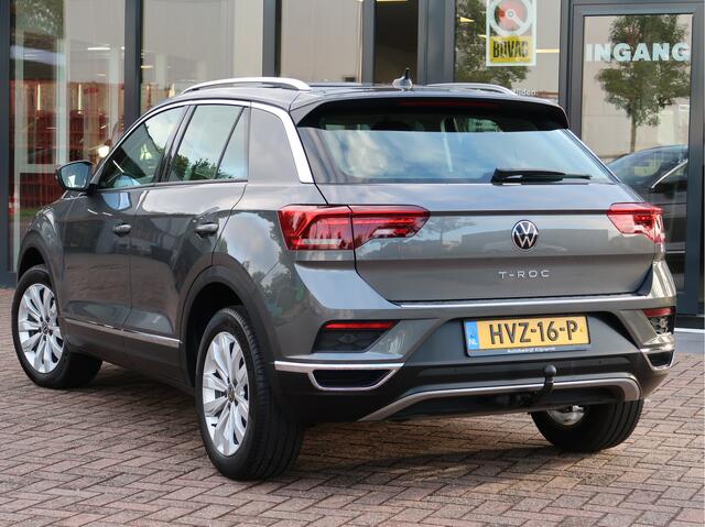 Volkswagen T-Roc 1.5 TSI Sport | Camera | Trekhaak | Stoel-Stuur verwarming |