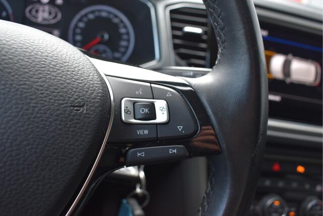 Volkswagen T-Roc 1.0 TSI Style Camera, Stoelverwarming, Adaptive cruise, Carplay