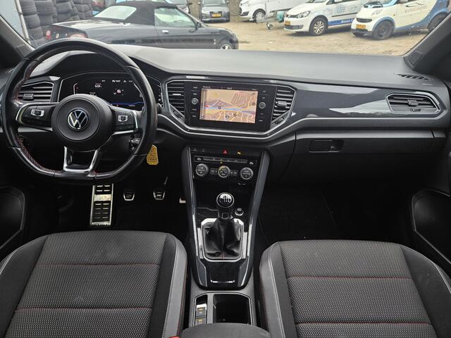 Volkswagen T-Roc 1.5 TSI Sport R-LINE NAVI PANODAK TEL LM PDC CAMERA LEER