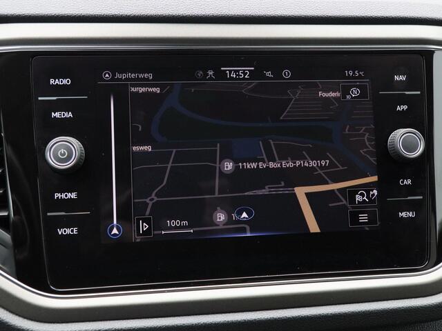 Volkswagen T-Roc 1.5 TSi 150 Pk Automaat Style Business | Adaptive Cruise Control | Elektrische Achterklep | Navigatie | Trekhaak | Stoelverwarming | 17 Inch
