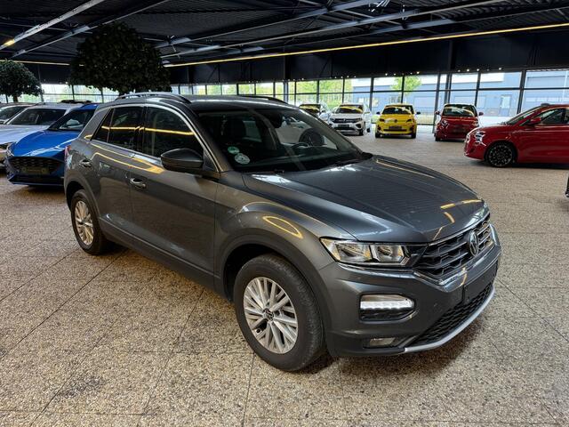 Volkswagen T-Roc 1.5 TSI Style | 57.000KM !! | Camera | Adaptive | Clima |