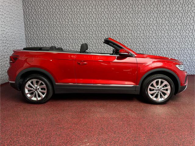 Volkswagen T-Roc Cabrio TSI 110 PK NAVI IQ.LED STOEL/STUUR.VERW DAB ADAP.CRUISE VIR.COCKPIT CARPLAY ?Top Auto's Wijchen. 30 Jaar Specialist in Volkswagen : Alle Type's : R-Line Edition / Style / First Edition / Highline / Life , Zowel PHEV / HEV / MHEV / Benzine ?