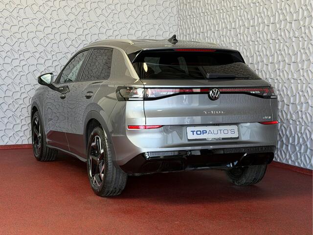Volkswagen T-Roc 1.5 150PK eTSI R-LINE EDITION IQ LED/GRIL LOGO STOEL/STUUR.VERW ELEK.KLEP 2026
