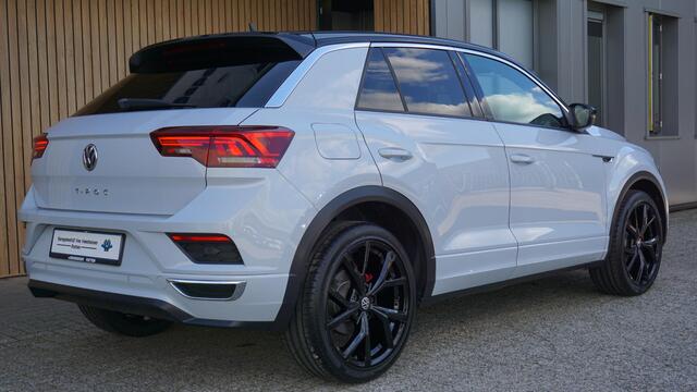 Volkswagen T-Roc 1.5 TSI 150PK DSG 2x R-Line Virtual Cockpit LED 19inch *Black Pack* ACC 79723km *Zeer Nette T-Roc*