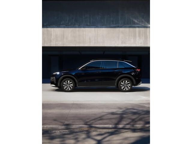Volkswagen T-Roc 1.5 eTSI 116 7DSG Limited Edition | 'App-Connect' draadloze smartphone integratie | Automatische afstandsregeling (Adaptive Cruise Control) | Buitenspiegels elektrisch instel-, verwarm- en inklapbaar