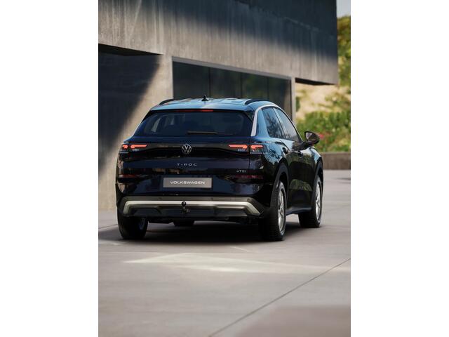 Volkswagen T-Roc 1.5 eTSI 116 7DSG Trend First Edition | 'App-Connect' draadloze smartphone integratie | Koplampverlichting LED