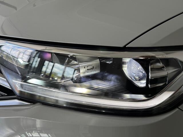 Volkswagen T-Roc TSI 110PK R-LINE SPORT IQ.LIGHT/TREKHAAK/STOEL VERW.