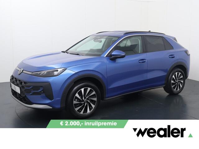 Volkswagen T-Roc Life First Edition 1.5 eTSI 85 kW / 116 PK DSG | Comfort pakket | LED Plus verlichting met lichtstrip in grille & verlichte logo's |