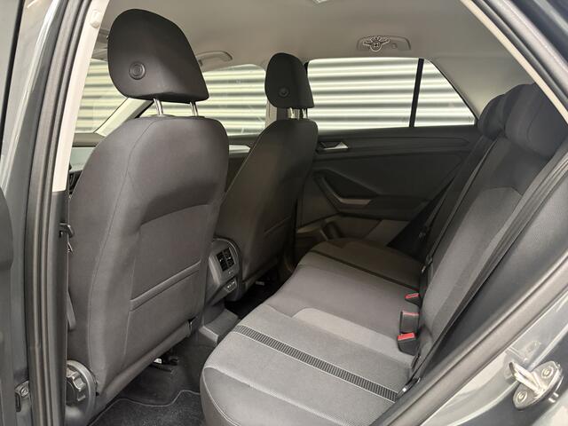 Volkswagen T-Roc 1.5 TSI /TREKH AFN/PDC/CAM/CLIMA/ADAPTIVE CR/DIGI CP/CARPLAY/ENZ