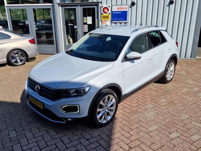 Volkswagen T-Roc 1.5 TSI Sport | TREKHAAK |