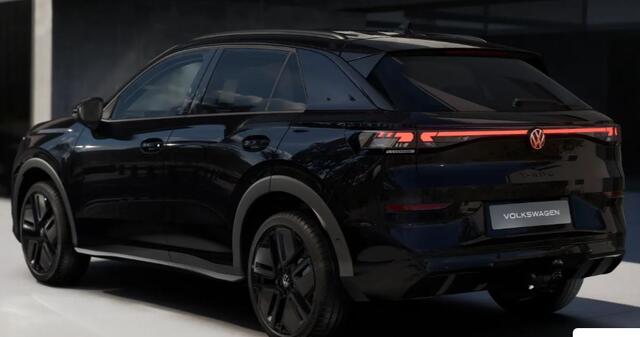 Volkswagen T-Roc 1.5 eTsi R-Line First Edition !!!Profiteer ook van € 5.000 inruilpremie!!!