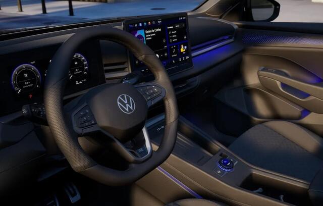Volkswagen T-Roc 1.5 eTsi R-Line First Edition !!!Profiteer ook van € 5.000 inruilpremie!!!