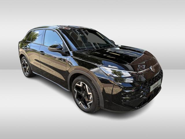Volkswagen T-Roc 1.5 eTsi R-Line First Edition | lighting pakket | 18 inch all season | stoelverwarming | iq led & matrix verlichting |