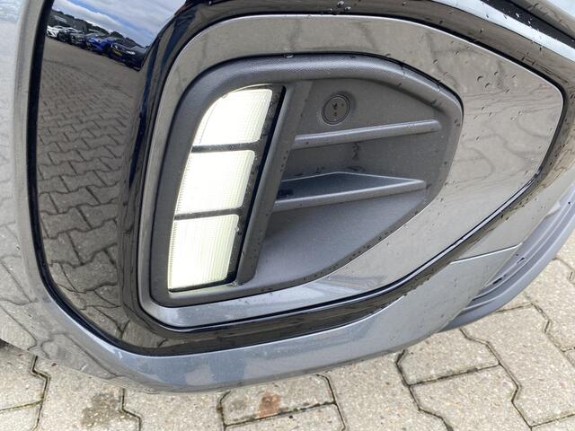 Volkswagen T-Roc 1.5 TSI R-Line Business App Connect , Navigatie , Adaptive Cruise Control