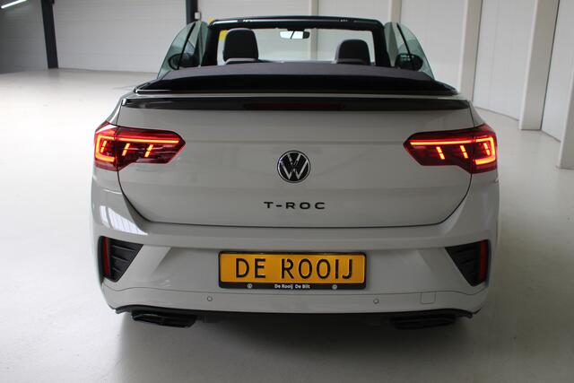 Volkswagen T-Roc Cabrio 1.5 TSI R-Line Karmann Blackstyle Leder | IQ-Light | Navigatie | Dodehoekassistent | Parkeercamera