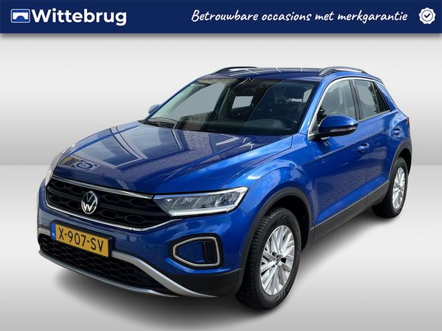 Volkswagen T-Roc 1.5 TSI Life / AUTOMAAT/ PARKEER SENSOREN V+A/ APP-CONNECT/ ADAPTIVE CRUISE/ DIGITAL DASH/ DAB/ CLIMA/ 16'' LMV